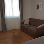 Stine לינה וארוחת בוקר 4*