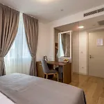 Stine ספליט