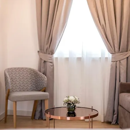 Stine فندق مبيت وإفطار 4*