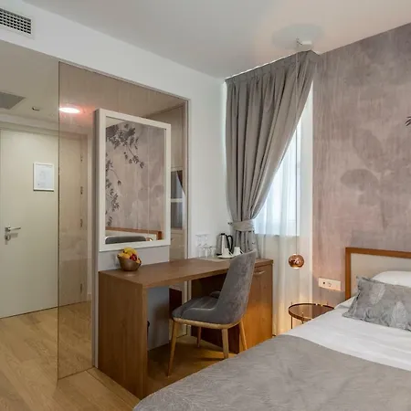 Stine فندق مبيت وإفطار 4*
