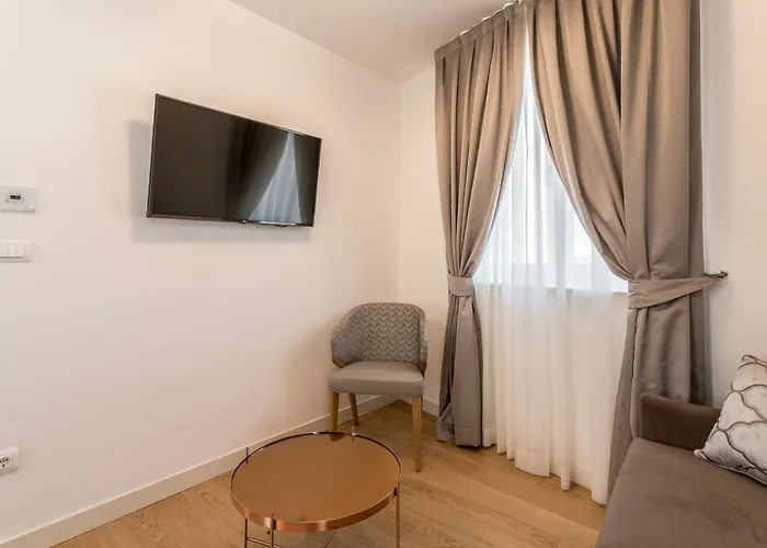 B&B Stine 스플리트