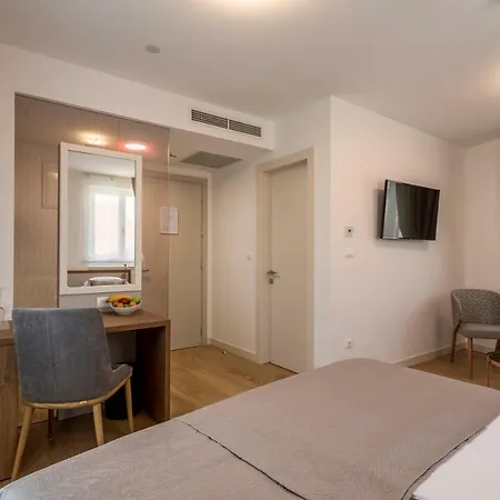 Stine Bed & Breakfast 4*