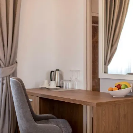 Nocleg ze śniadaniem Stine 4*