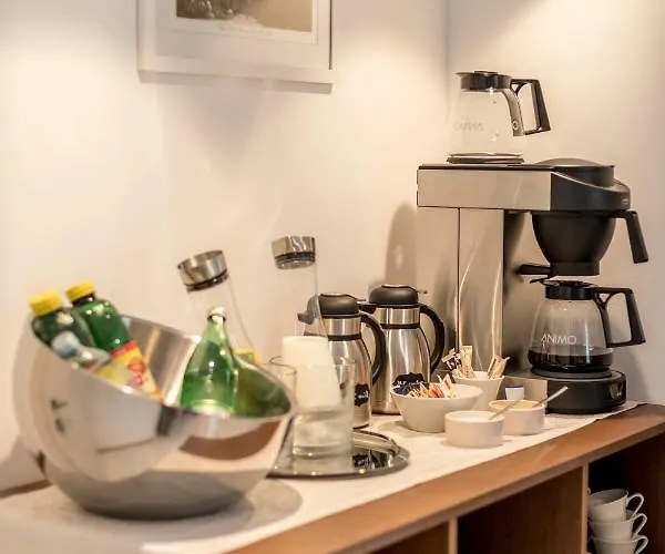 Oda ve Kahvaltı Stine 4*